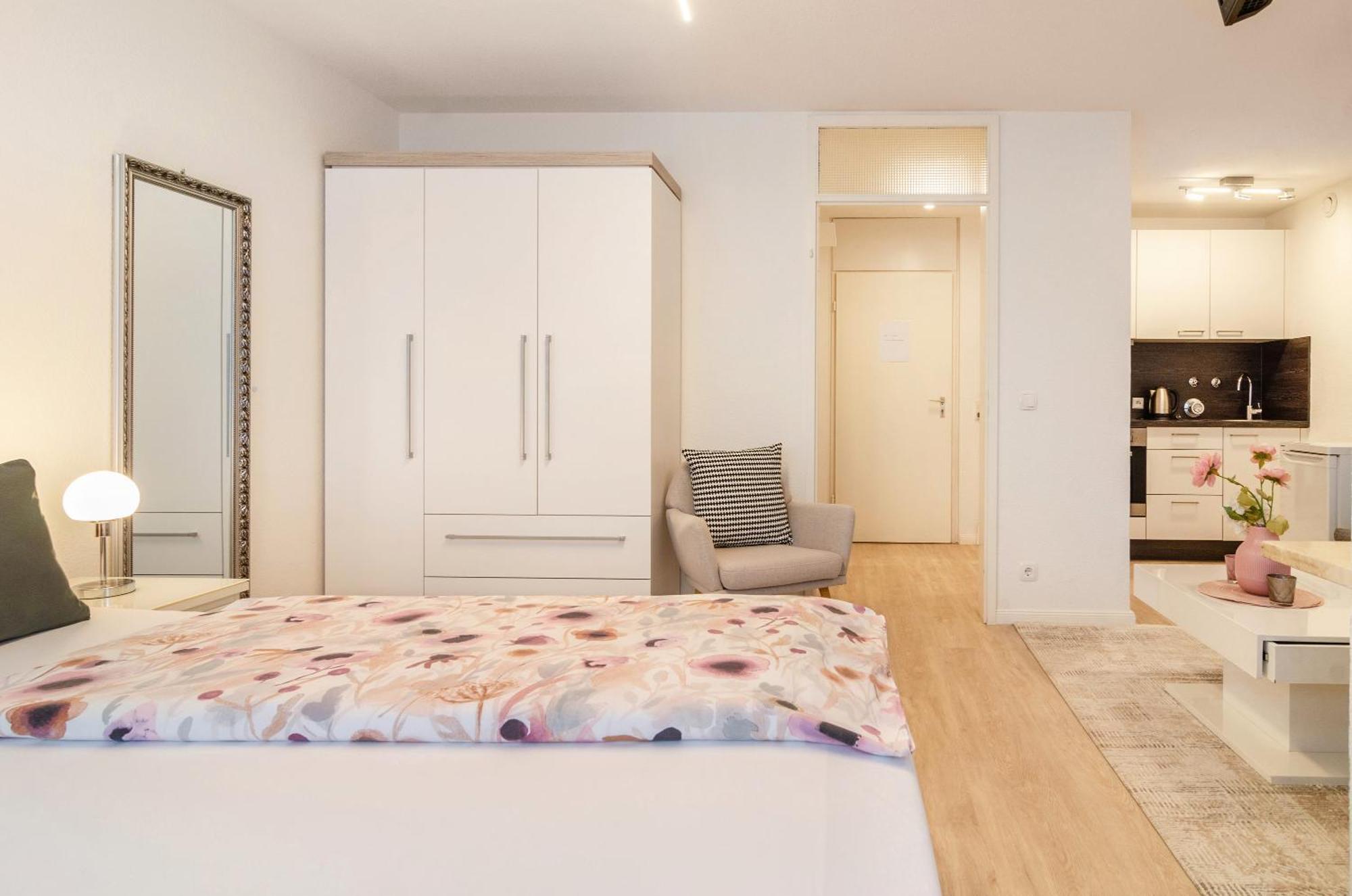 Ferienwohnung Am Weiher 미르스부르크 외부 사진